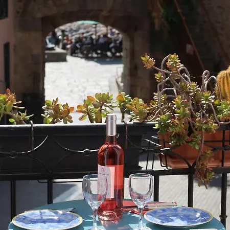Matisse In Centre Near W/ Balcony, Ac Apartment Collioure